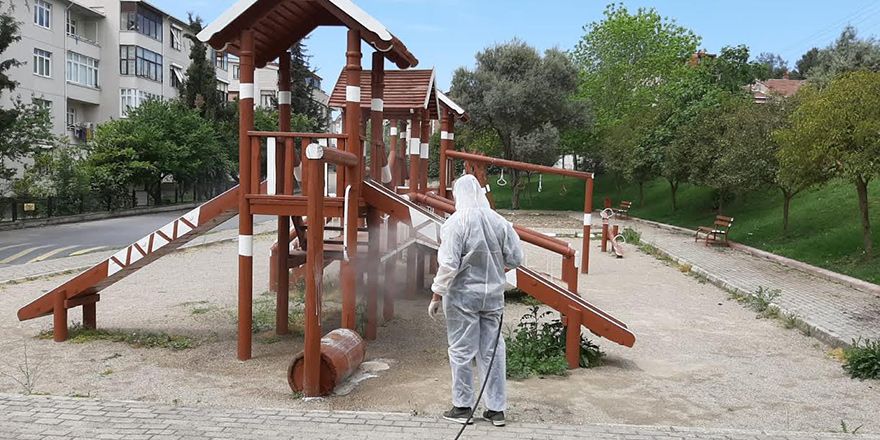 Darıca parkları çocuklar için hazırlanıyor