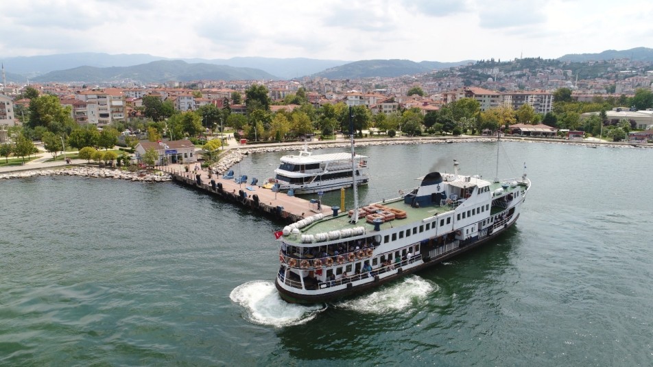8 Eylül'den itibaren geçerli olacak kış tarifesiyle Kocaeli'de deniz ulaşımı hem daha sık hem daha...
