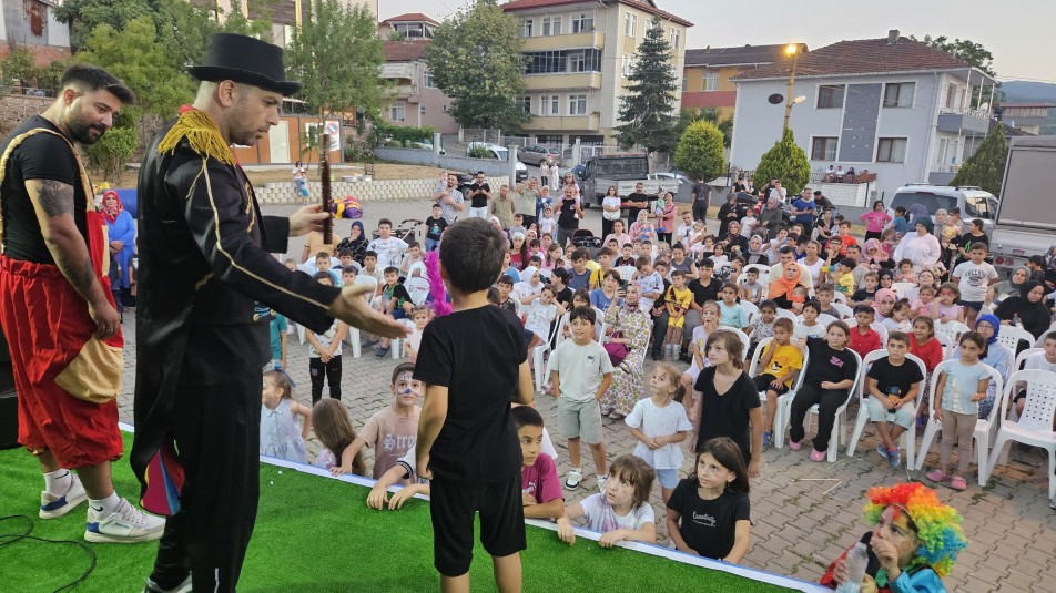 Başiskele Belediyesi'nin düzenlediği “Yaz Çocuklarımızla Güzel” etkinlikleri, miniklere keyif dolu yaz akşamları yaşatmaya devam ediyor....