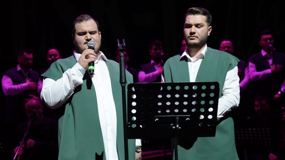 Başiskele Belediyesi'nin Ramazan ayı etkinlikleri kapsamında düzenlenen “Meşk-i Âlâ Tasavvuf Konseri”, Türkiye Yüzyılı Gençlik Merkezi'nde...