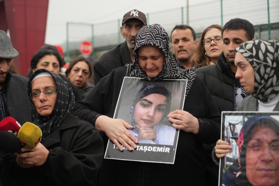 "Kızımın Kefeni Olmadı Hakim Bey"