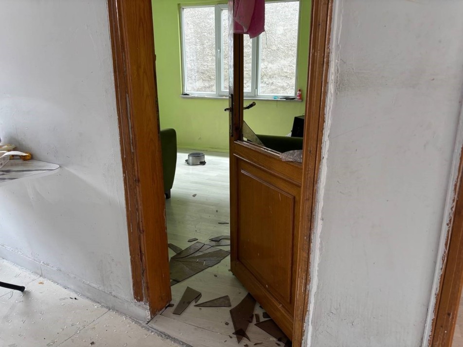 İzmit'te Serdar ve Yenidoğan mahallelerinde artan hırsız ihbarları üzerine gece nöbetleri tutan mahalle sakinleri, şüpheli...