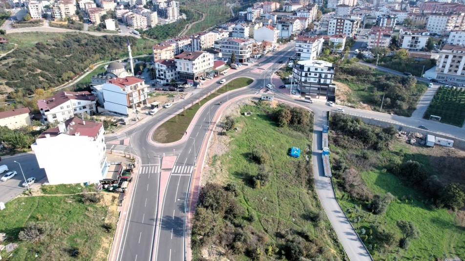 Kocaeli Büyükşehir Belediyesi; Gebze, Darıca ve Çayırova ilçelerini kapsayan bölgede son 6 ayda gerçekleştirdiği yol,...