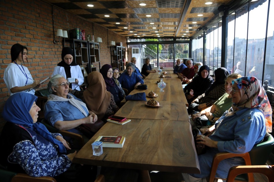 Kocaeli'de 60 yaş ve üzeri vatandaşların sosyal hayatını canlandırmak amacıyla kurulan Saygınlar Kulübü, kısa sürede...