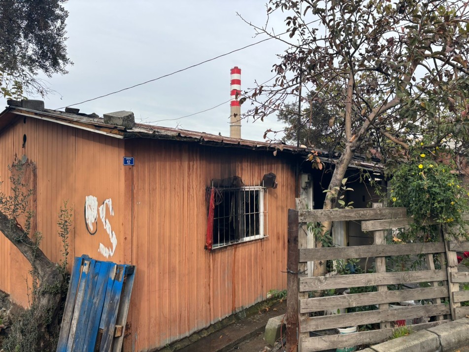 Kocaeli'nin Dilovası ilçesinde prefabrik bir evde çıkan yangın felaketle sonuçlandı. Alevler arasında mahsur kalan 63...