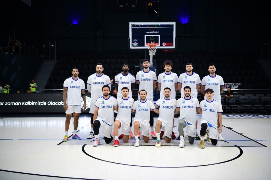 Türkiye Basketbol Ligi'nde zirve yarışını sürdüren Çayırova Belediyesi, 13. hafta maçında kendi seyircisi önünde Göztepe'yi...