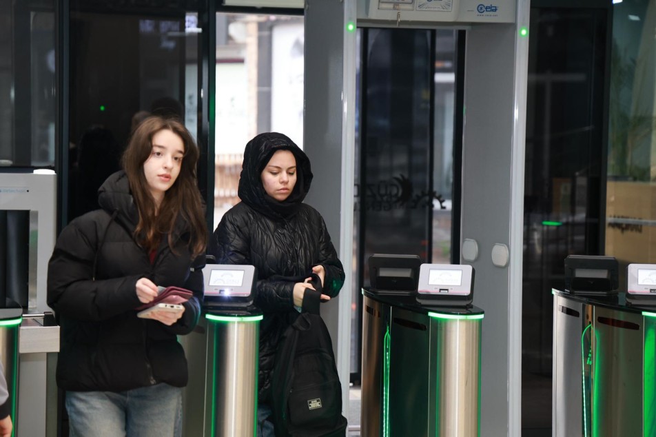 Gebze’de YKS Öncesi Büyük Prova: Başkan Büyükgöz Gençlerin Heyecanına Ortak Oldu