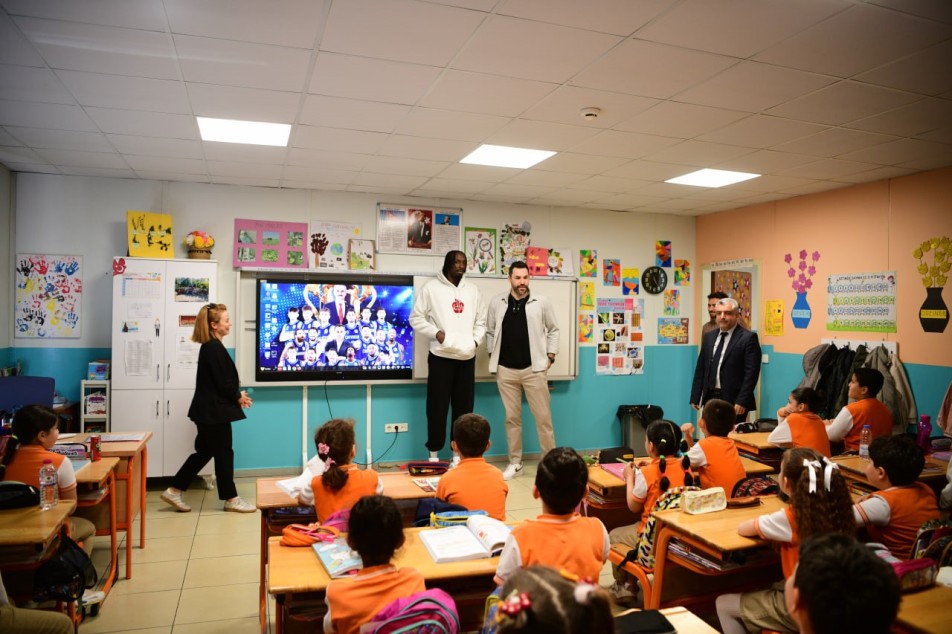 Şampiyon Dev Adamlardan Anlamlı Ziyaret