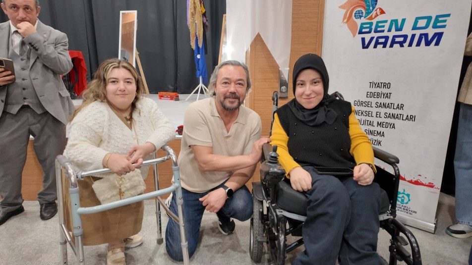 Engin Benli’den Gonca Engelsiz Yaşam Merkezi’ne Tam Not