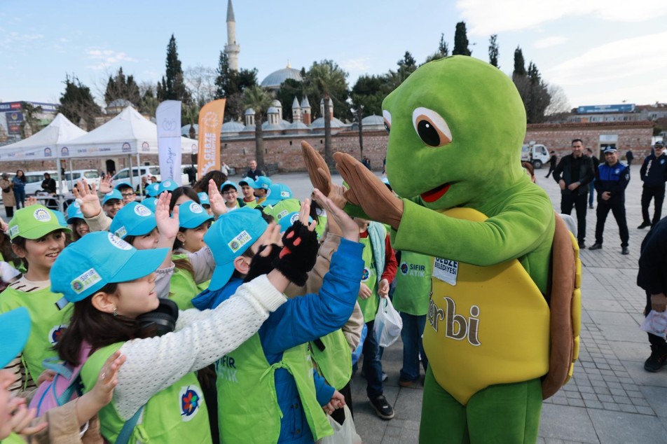 Gebze’de Gelecek İçin Sıfır Atık Seferberliği: Minik Eller Doğayı Koruyor