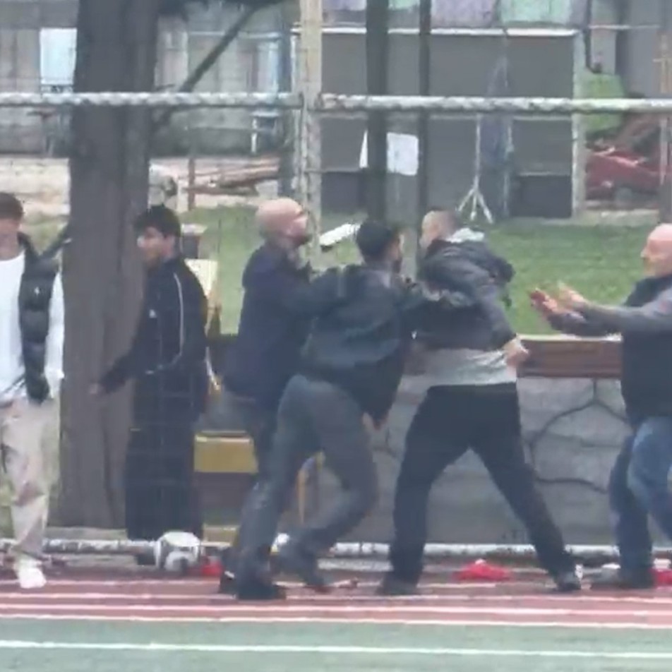 U-11 Maçında Kadın Hakeme Saldırı Girişimi