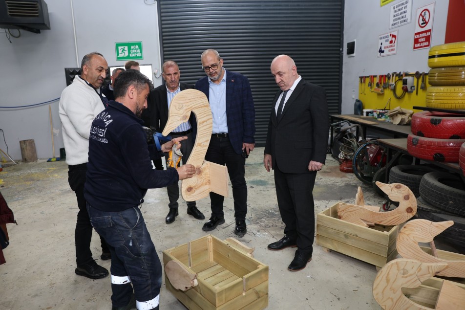 Darıca’nın Kent Mobilyaları Kendi Atölyesinde Üretiliyor: Tasarruflu ve Hızlı Hizmet