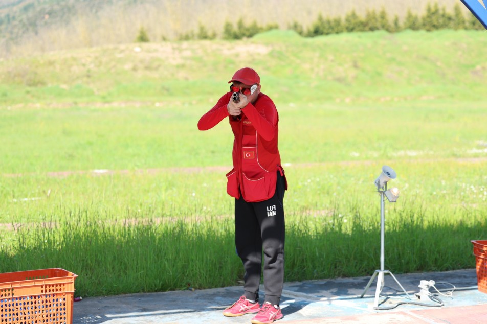 Atıcılığın Altın Nişancısı Murat İlbilgi İtalya’da Avrupa Rekoru Kırdı