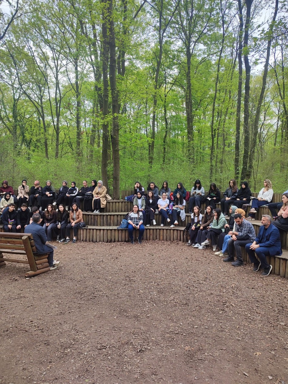 Ormanya’da Edebiyat Rüzgarı: "Bir Kitap Okumak, Bir Vatan Yeşertmek"