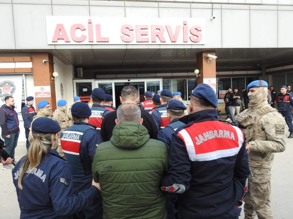 Kocaeli Merkezli Rüşvet Operasyonunda 13 Kişi Tutuklandı