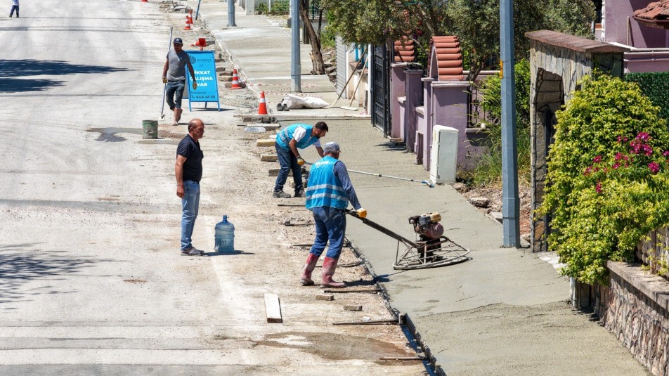 Başiskele’de Mahallerde Kapsamlı Bakım ve Onarım Çalışmaları Başladı