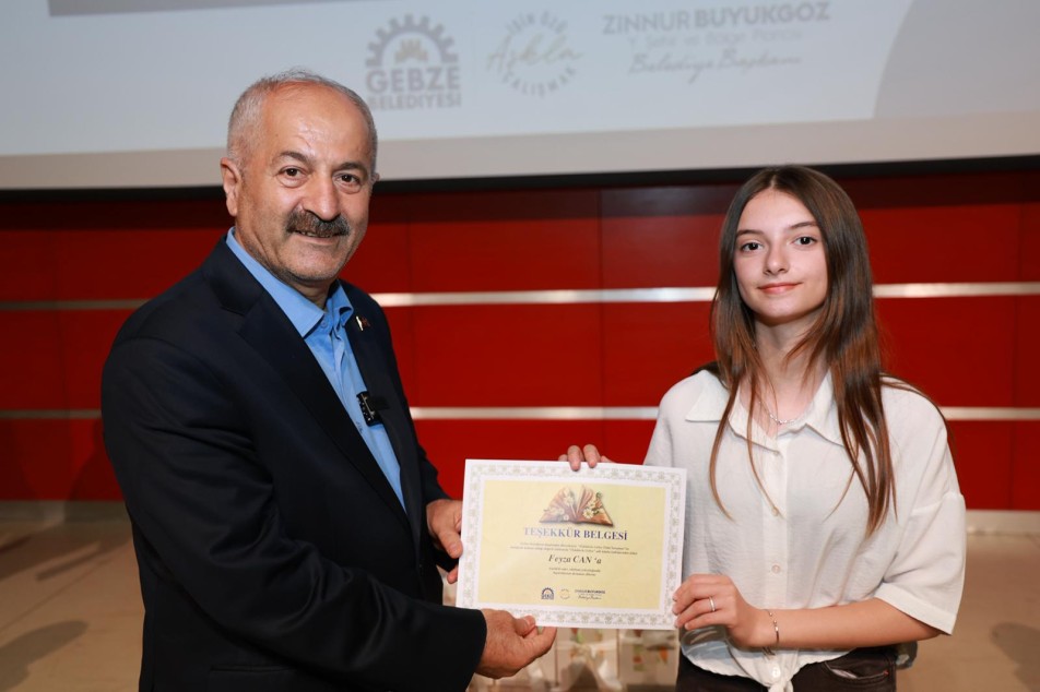 Gebze’de Edebiyat Rüzgarı: "Bizim Yazarlar" Üçüncü Kez Kapılarını Açtı