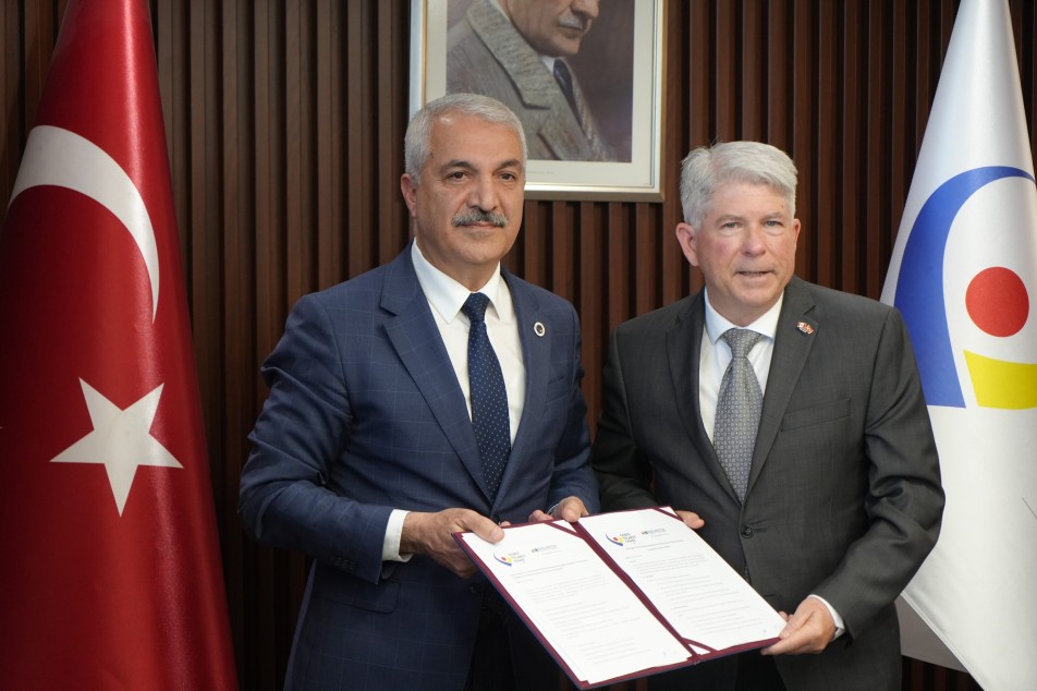 Gebze’den Kanada’ya İhracat Köprüsü: Kıtalar Arası "Kardeş Oda" Dönemi