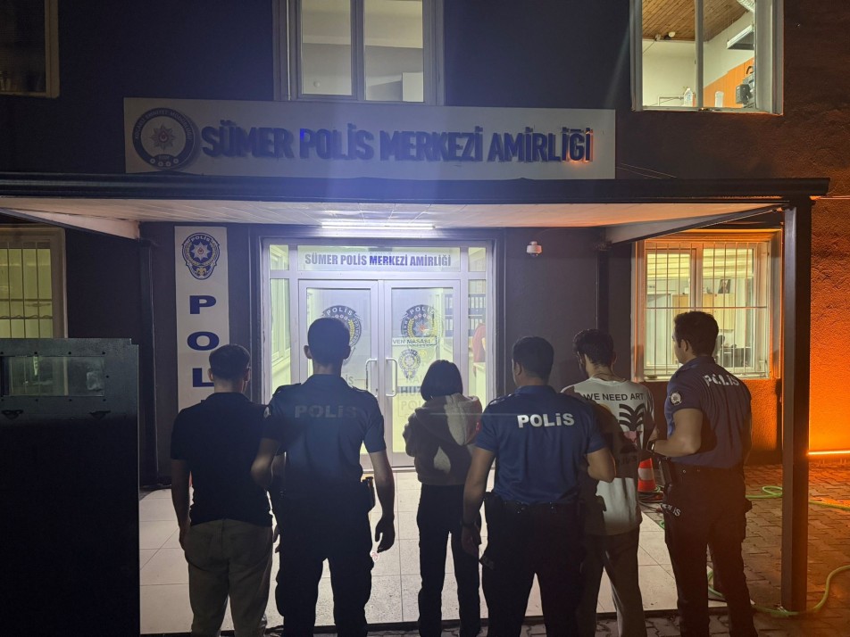 Sakarya'dan Gelen Zehir Tacirlerine Köprü Altında Darbe