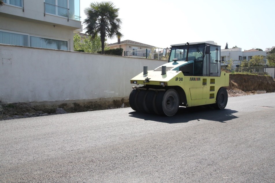 Gölcük, Başiskele ve Karamürsel'de Yol İyileştirme Çalışmaları Başladı