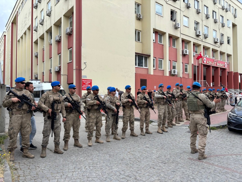 Kocaeli'de Rüşvet ve Tefecilik Operasyonu: 16 Şüpheli Adliyeye Sevk Edildi