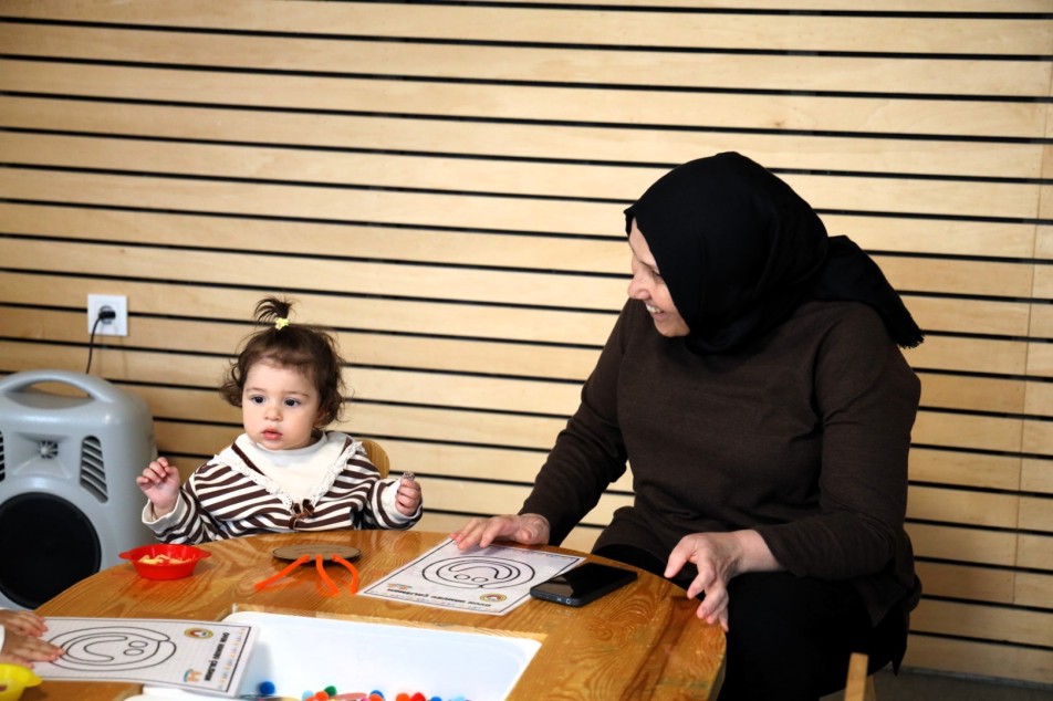 Anne ve Çocuklar Birlikte Öğreniyor: "Ebeveynli Oyun Grubu" Ailelerin Gözdesi Oldu