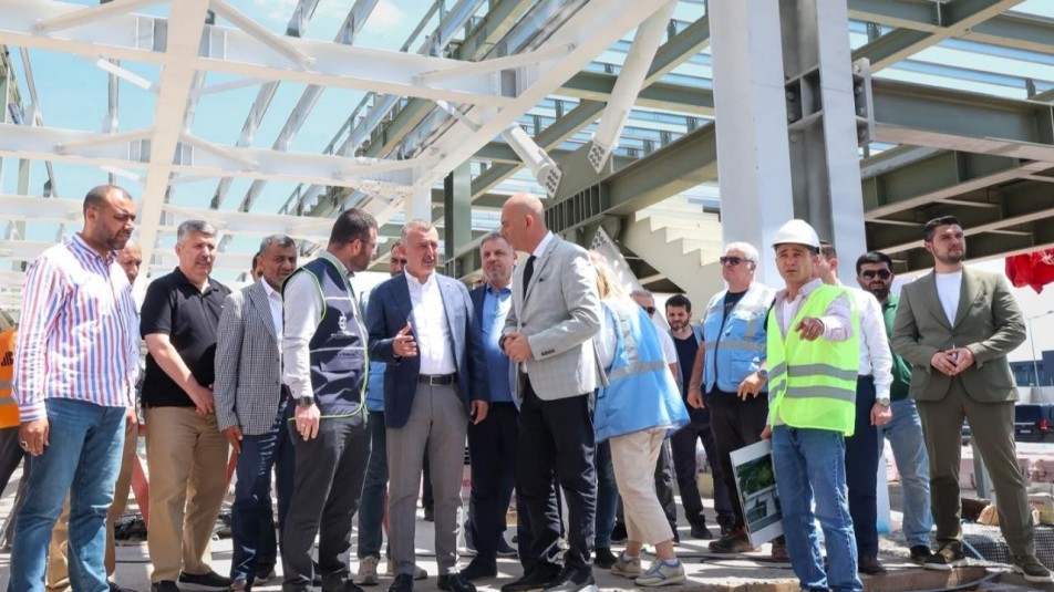 Başkan Büyükakın: "Sosyal yaşamın kalbi bu merkezde atacak"