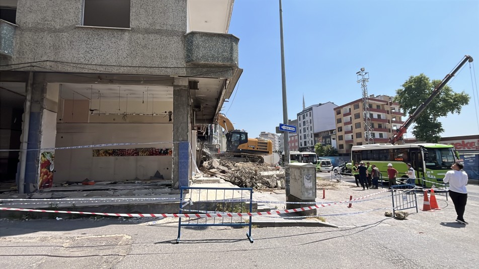 Gebze'de 4 Kişilik Facianın Ardından Dönüşüm Başladı: 22 Riskli Yapı Tek Tek Yıkılıyor