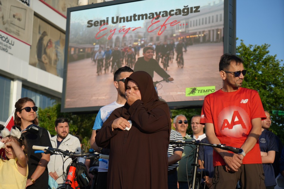 Gebze Kent Meydanı'nda Hüzünlü Buluşma: Pedallar Bu Kez Eyüp Efe İçin Döndü