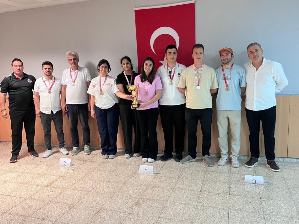 Başiskele’nin Genç-i Âlâ Satranç Takımı Kocaeli Şampiyonu