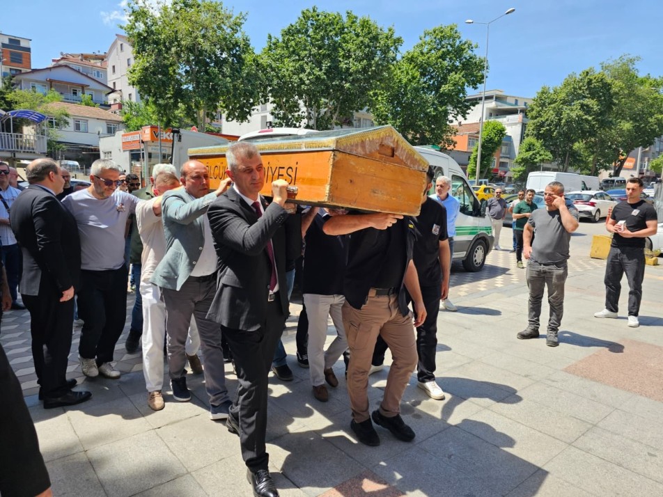 Gölcük Belediyesi Yasta: Mühendis Cevat Ongun Dualarla Uğurlandı