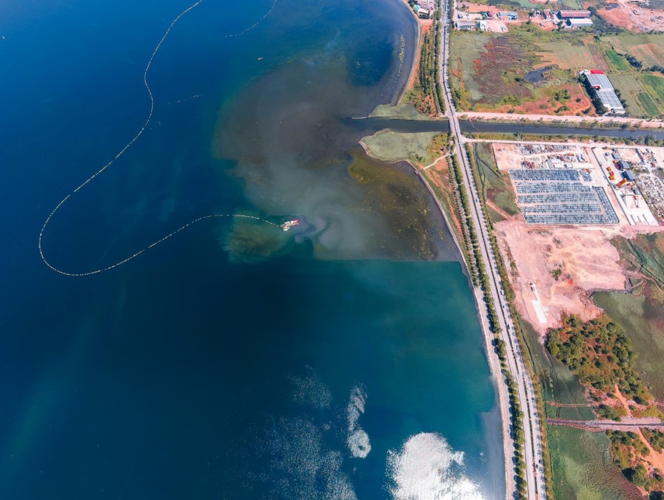 İzmit Körfezi'nde 3. Etap İle 2,1 Milyon Metreküp Çamur Temizlenecek