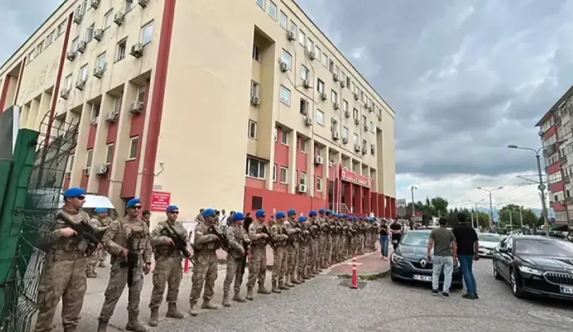 Kocaeli'deki Büyük Operasyonda 11 Şüpheli Tutuklandı