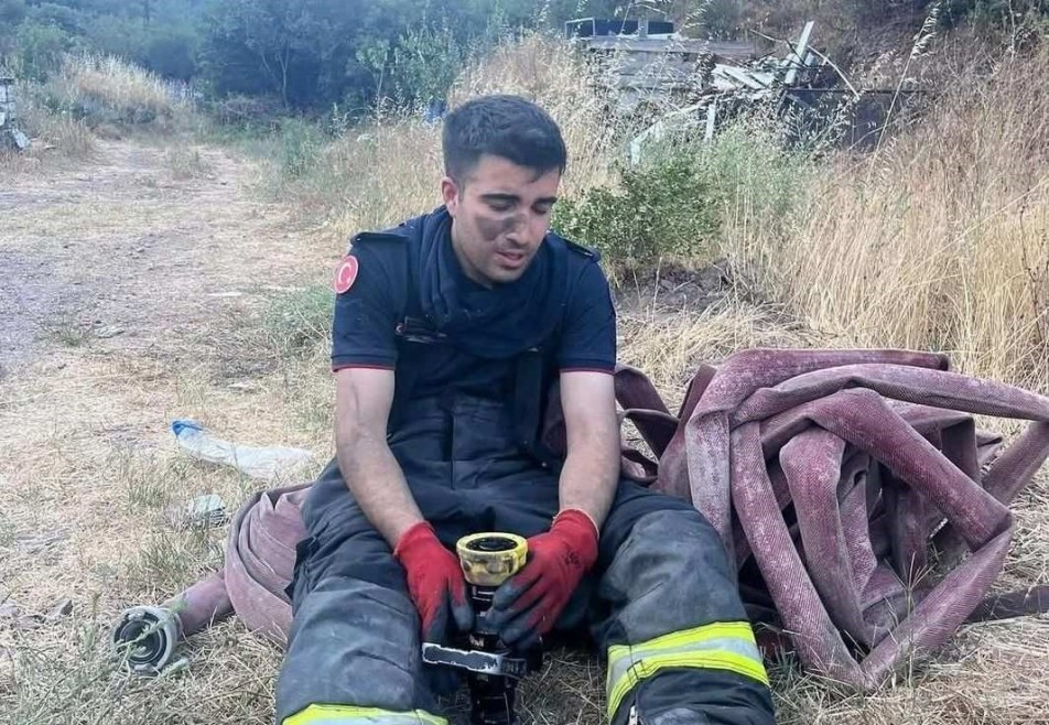 Hem Eğitiyor Hem Hayat Kurtarıyor: Kocaeli İtfaiyesi Son 1 Yılda 13 Bin 585 Olaya Müdahale Etti