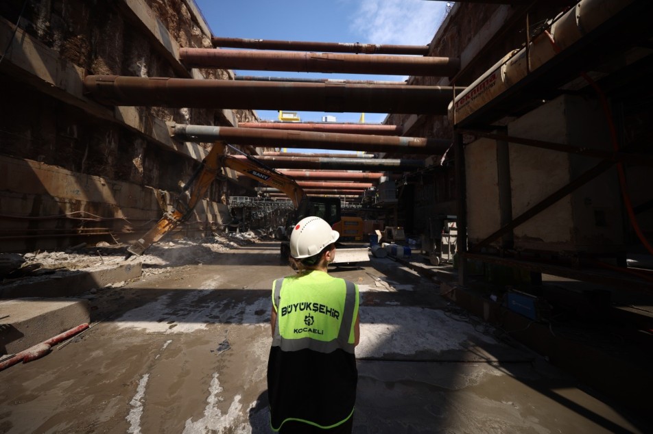 Kocaeli’nin Ulaşım Geleceği Yer Altında Şekilleniyor: Körfezray Metro Hattı Dev Adımlarla İlerliyor