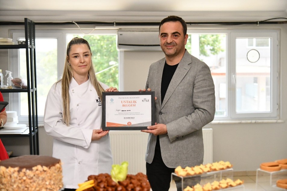 Başiskele’de Pastacılık Akademisi İlk Mezunlarını Verdi