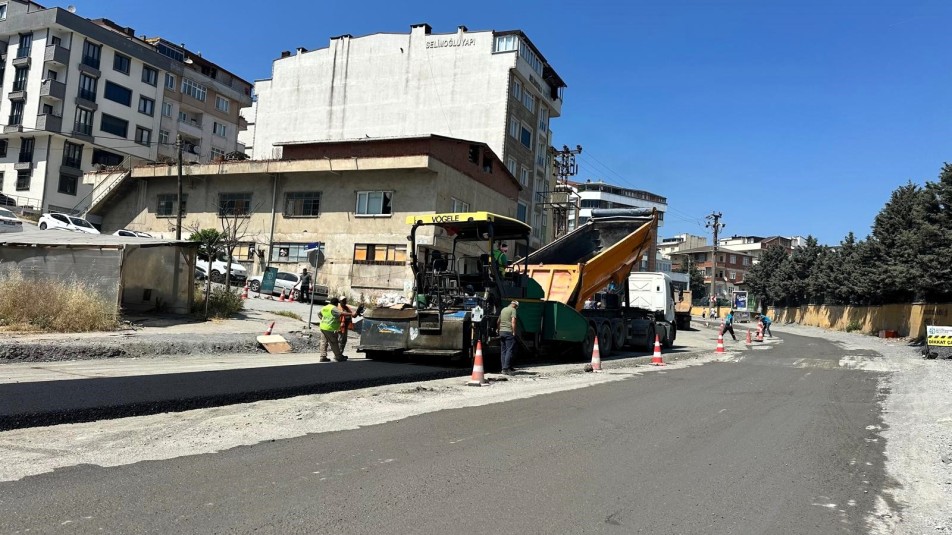 Çayırova'da Uğur Mumcu Caddesi Yenilenen Üstyapısıyla Parlayacak
