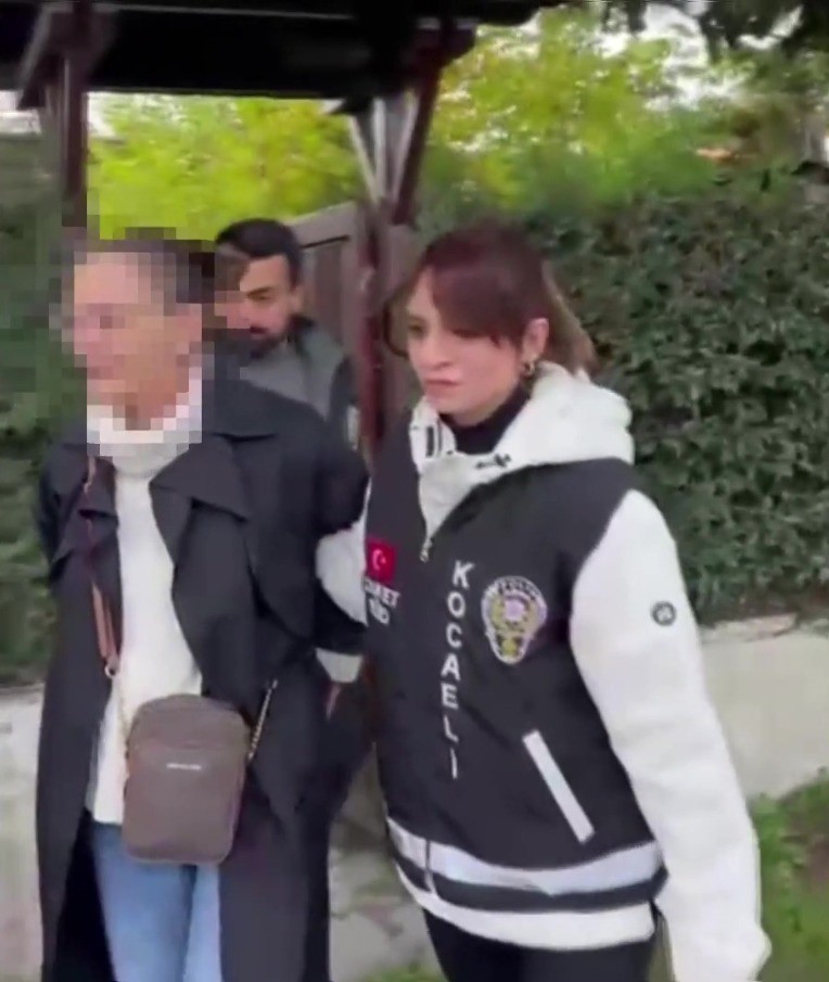 Çöp konteynerindeki bebek davasında polis: "'Biri öldürüp bırakmış' diye düşündük