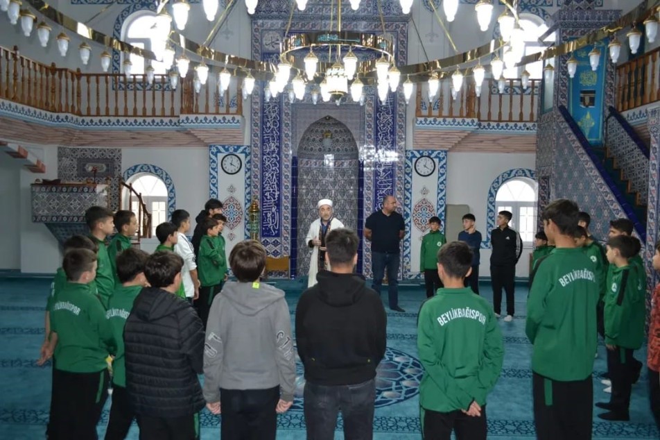 Gebze Beylikbağı Spor Kulübü'nden Örnek Proje