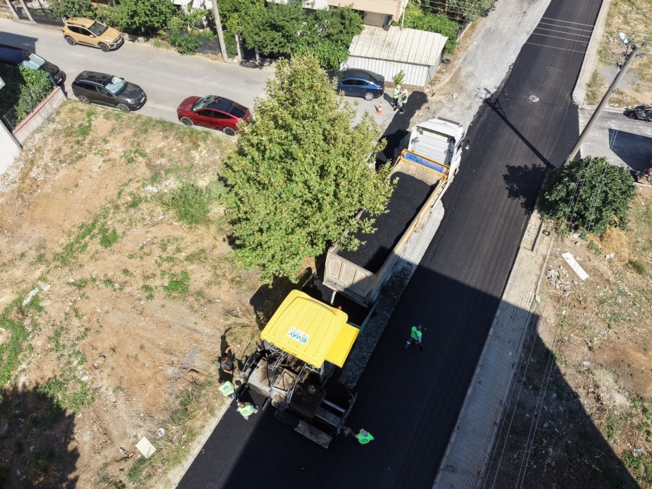 Gebze Gaziler Mahallesi'nde Yollar Asfaltla Yenileniyor
