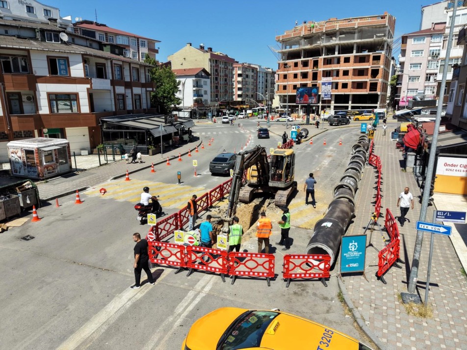 Gebze'nin Ticaret Damarına Büyükşehir Dokunuşu: Şehit Numan Dede Caddesi Yenileniyor