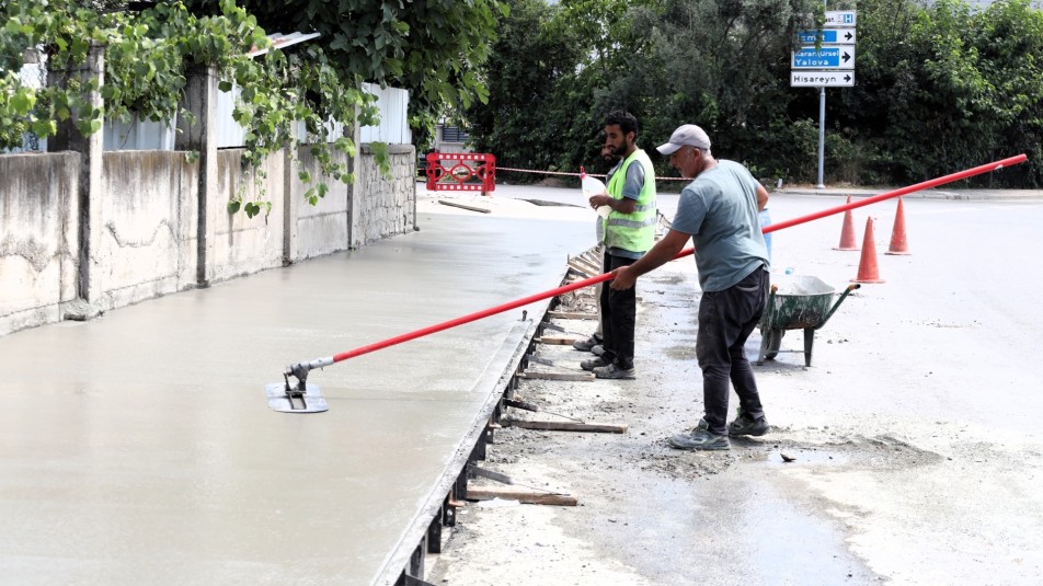Gölcük'te 150 Sokak Birden Yenileniyor: Çiftlik Mahallesi'nde Üstyapı Seferberliği