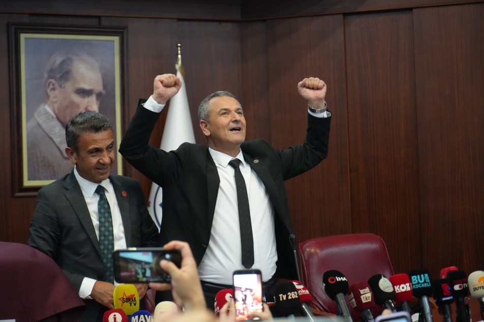 İzmit Belediyesi’nde Başkan Vekili Lütfü Obuz Oldu