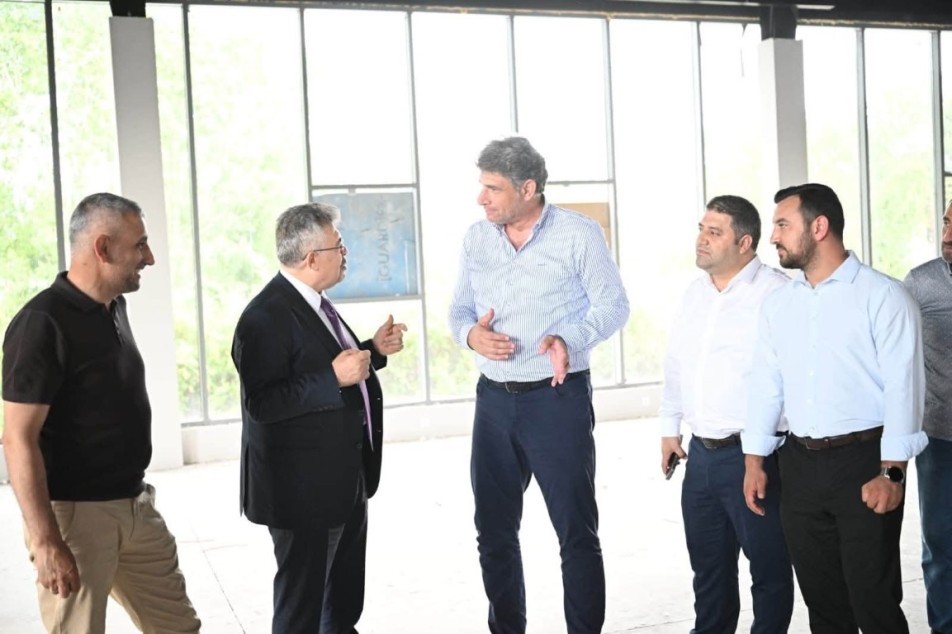 Kartepe'ye Modern Spor Kompleksi: Acısu Spor Salonu Hızla Yükseliyor