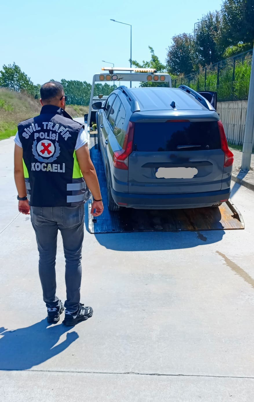 Kocaeli'de Korsan Taşımacılığa Ağır Fatura: Tekerrür Eden Sürücüye 200 Bin Lira Ceza
