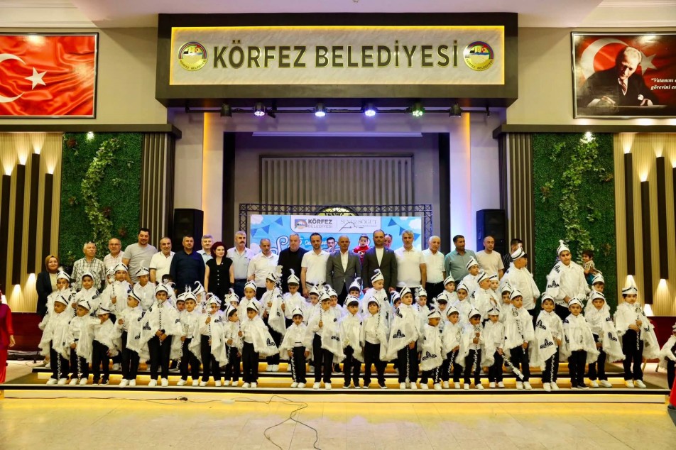Körfez'de Geleneksel Sünnet Şöleni: 62 Çocuk Erkekliğe İlk Adımı Attı