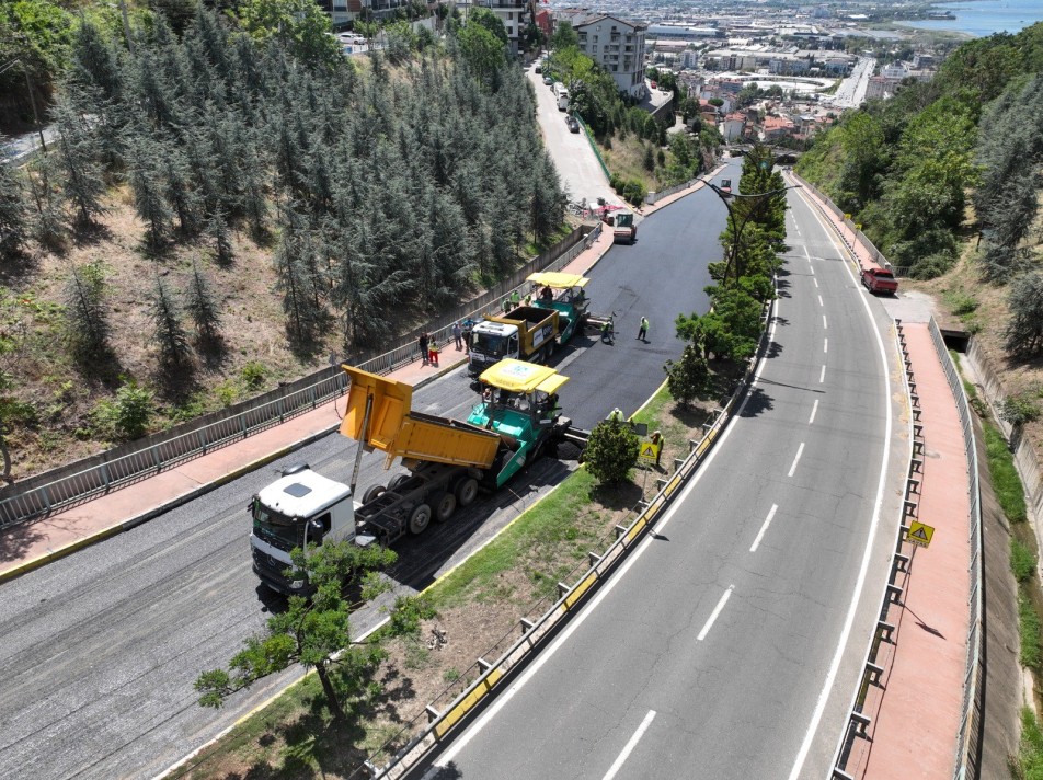 İzmit Santral Rampası Çift Yönlü Trafiğe Kapatıldı