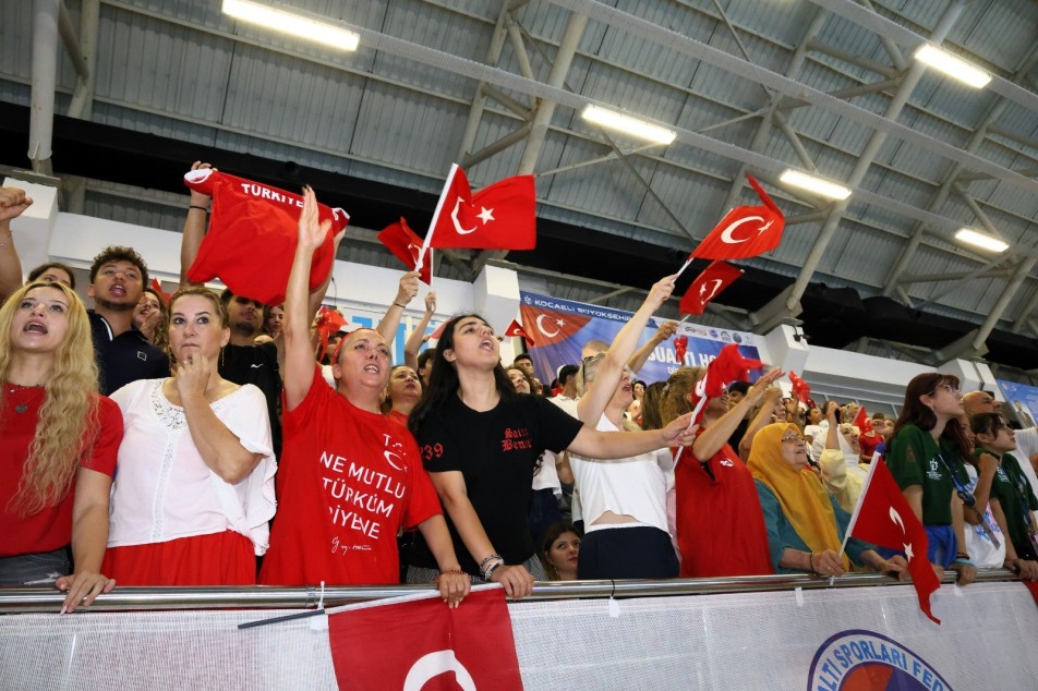 Dünyanın Sualtı Hokeyi Yıldızları Kocaeli'de Buluştu: Millilerden İki Madalya