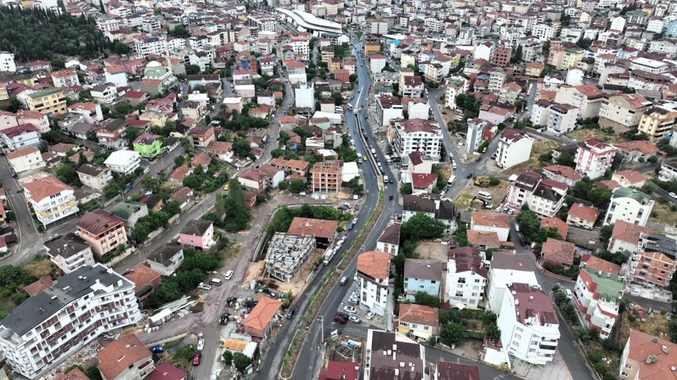 Çayırova Uğur Mumcu Caddesi Yenileniyor: Ulaşımda Modern Dönem