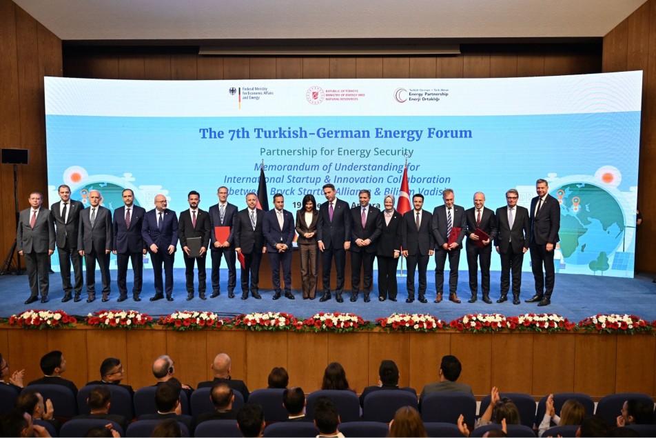 OYAK Çimento ve Pure Energy Karbonsuzlaşma Protokolü İmzaladı